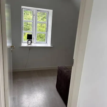 Stor Rummelig Med Egen P-plads Apartament Kolding